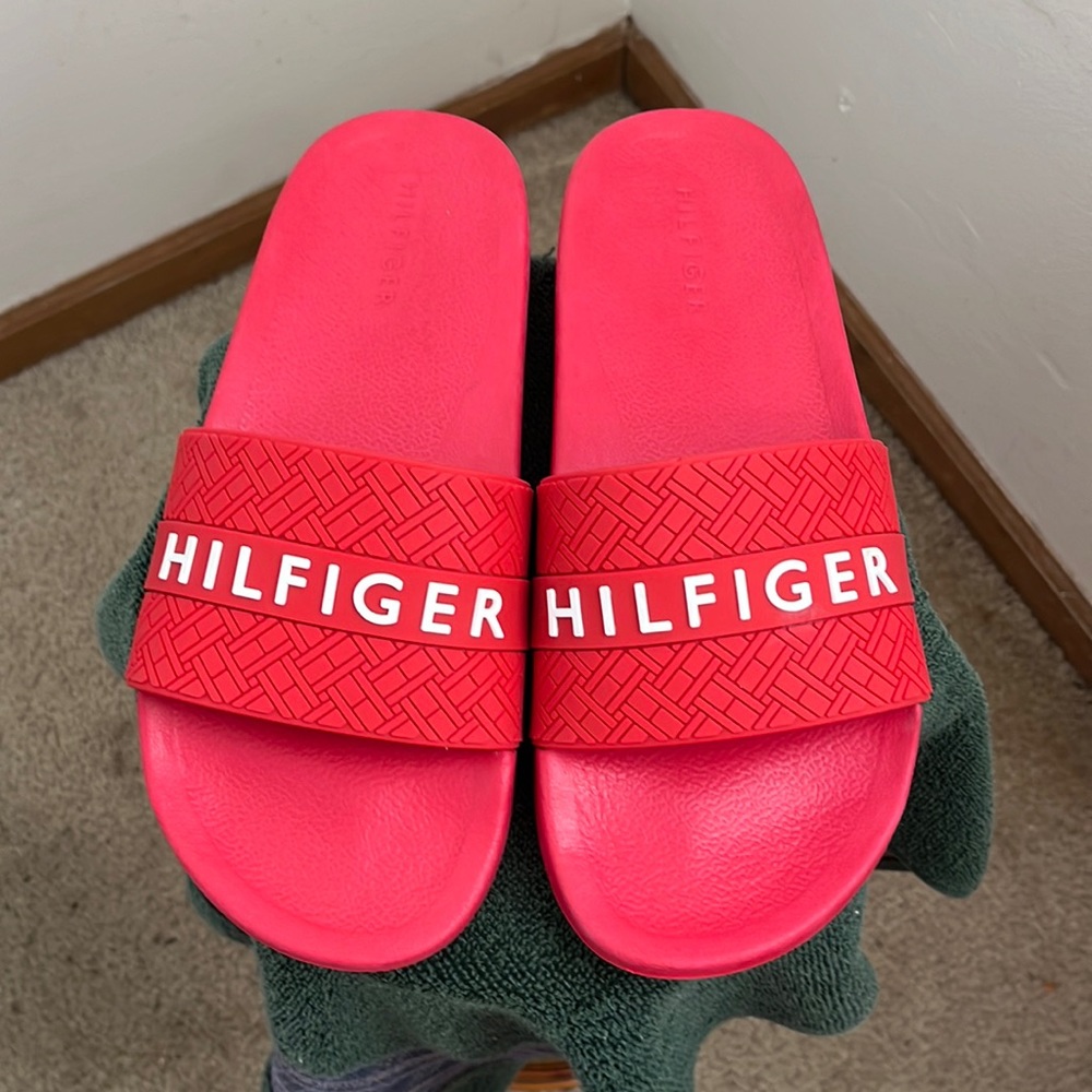 Gently worn Red Tommy Hilfiger Mens Slides Size 7m